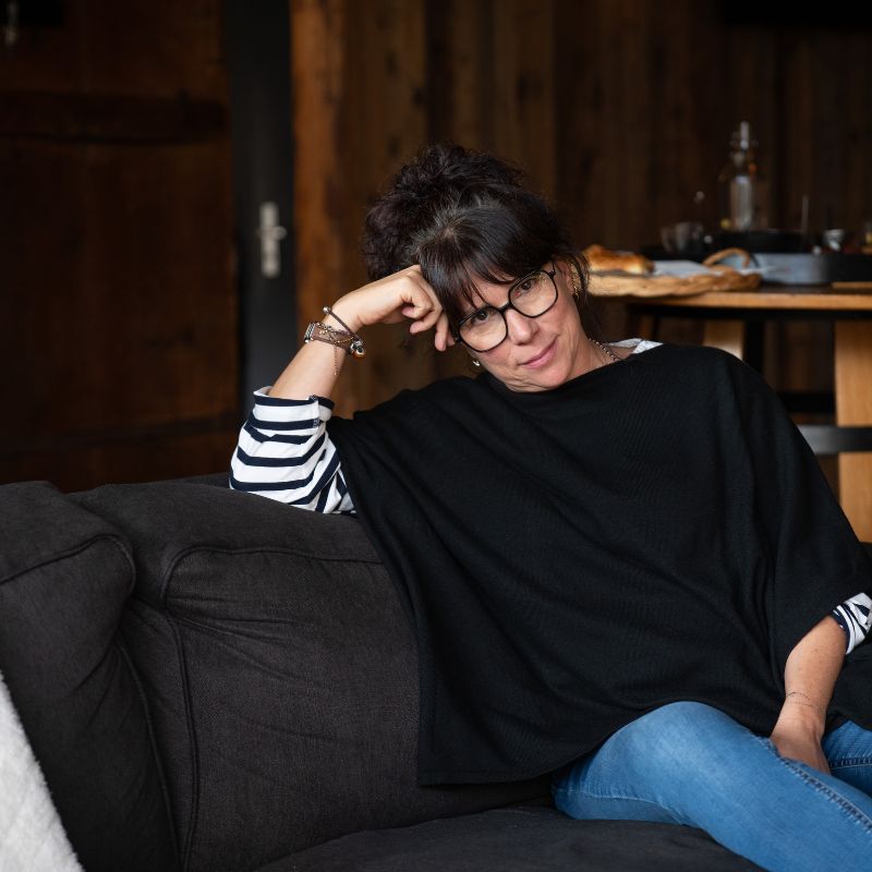 Valérie Demont specialiste des nettoyages et libérations transgénérationnelle et karmique dans le business